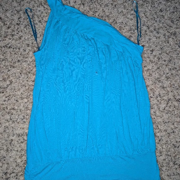 New York And Company One Shoulder Tank - Picture 3 of 5